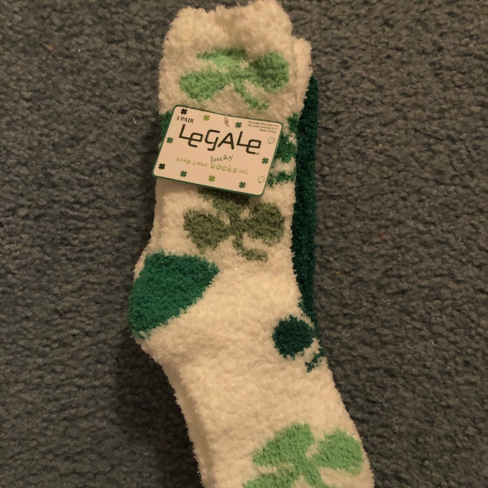 LeGale Women's Irish Fuzzy Socks Socks Size 9-11